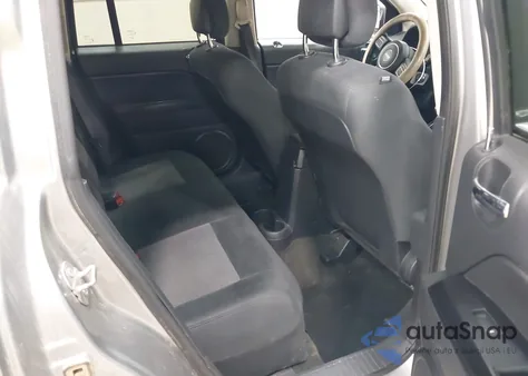 2016 Jeep Compass Sport из США, поврежденный, VIN 1C4NJDBB3GD756482